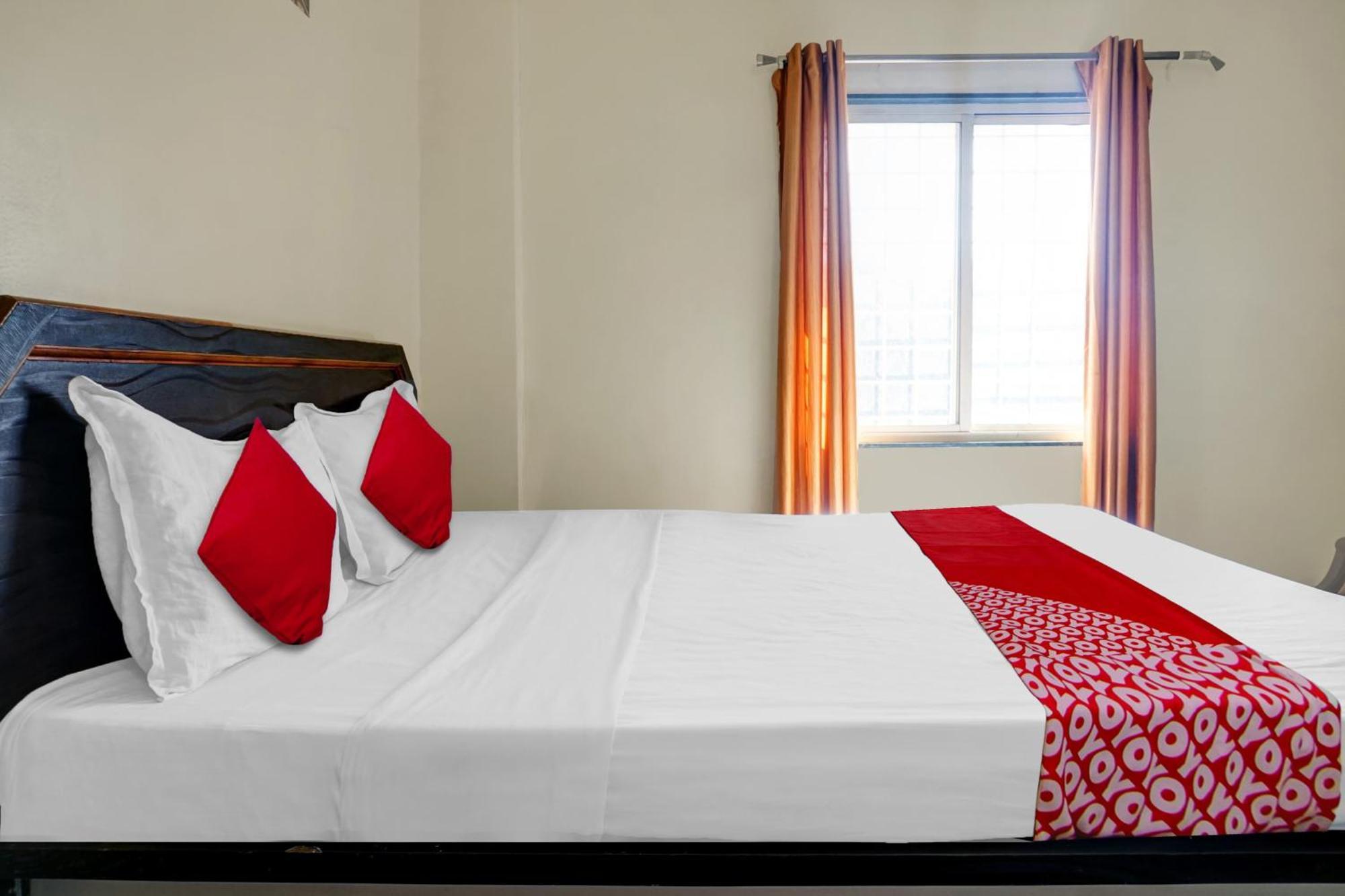 Hotel O Happy Homely Stay Sasvad Buitenkant foto