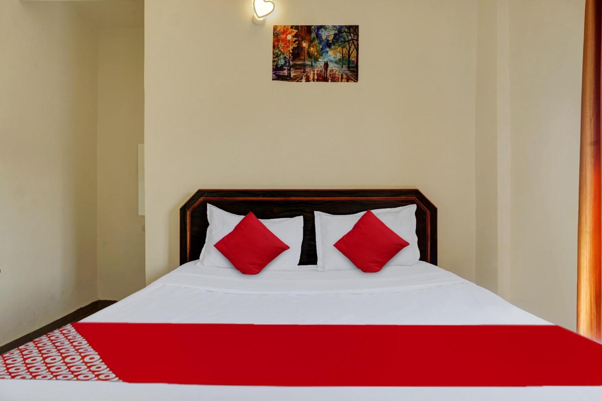 Hotel O Happy Homely Stay Sasvad Buitenkant foto